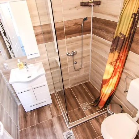 Nemir Zavojsko Jezero * 피로트