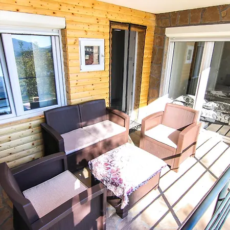 아파트 Nemir Zavojsko Jezero *